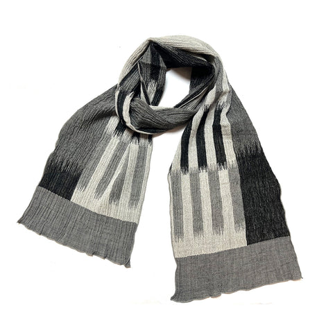 NUNO Narrow Shawl: "Jacquard Kasuri" (Black/White)