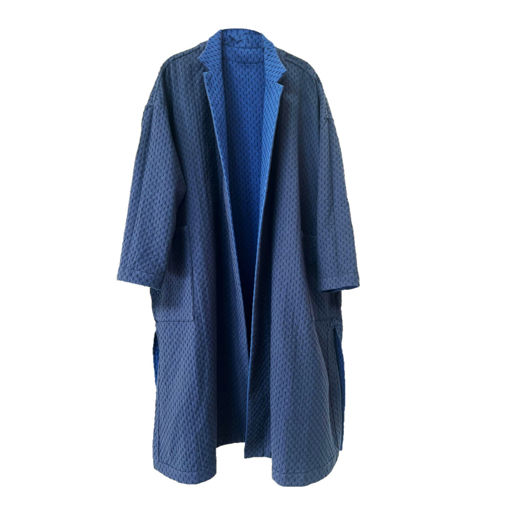 NUNO Coat: "Sashiko Even Stitches" (Reversible Blue/Navy, Large)